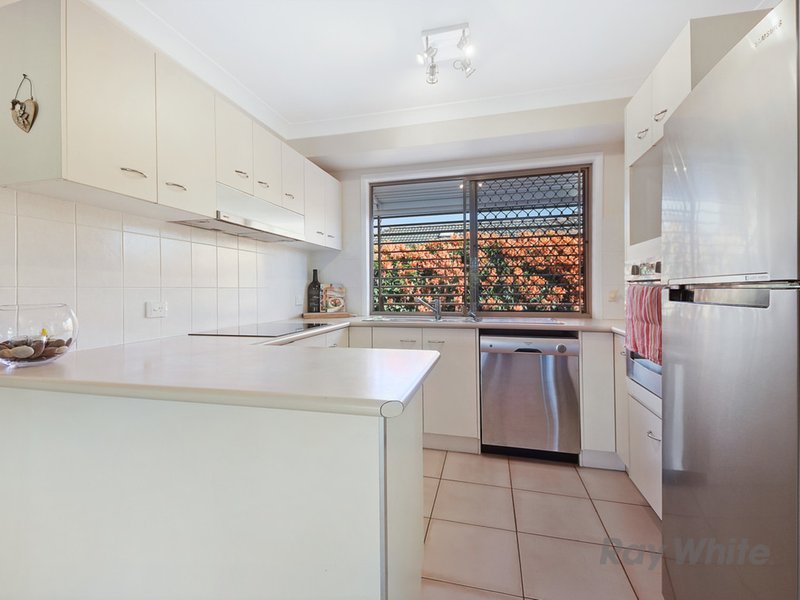 Photo - 16 Tallowwood Place, Taigum QLD 4018 - Image 10