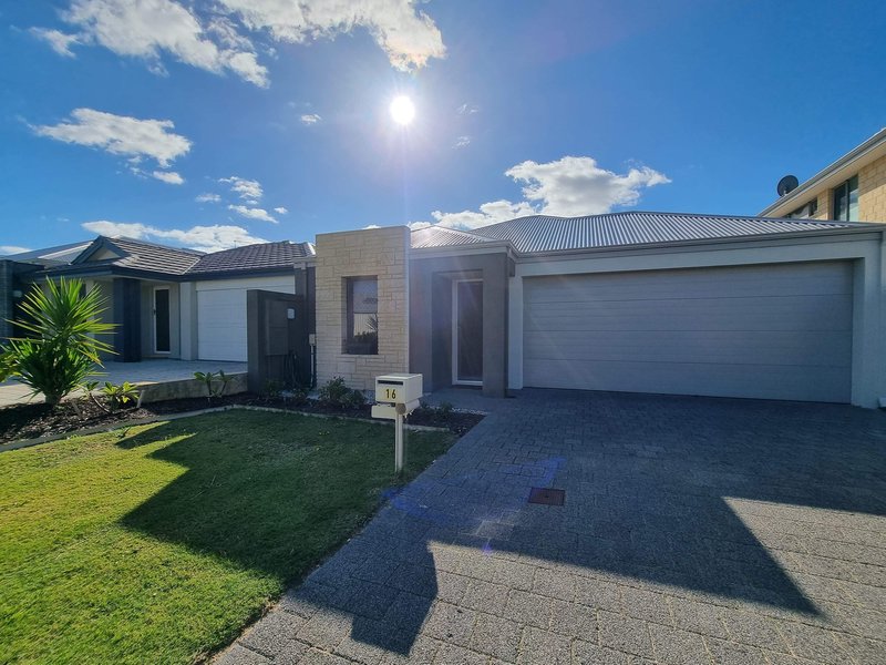 16 Tambrey Avenue, Golden Bay WA 6174