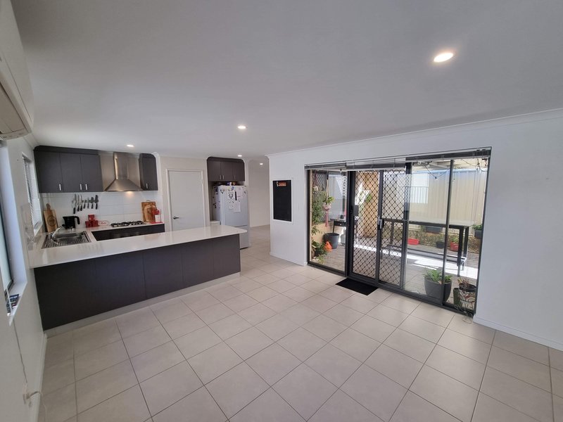 Photo - 16 Tambrey Avenue, Golden Bay WA 6174 - Image 2