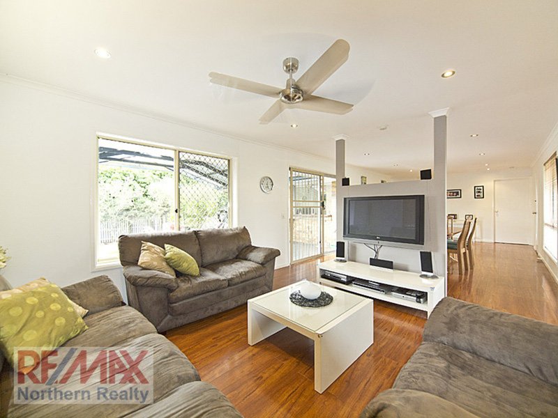 Photo - 16 Tanager Street, Albany Creek QLD 4035 - Image 4