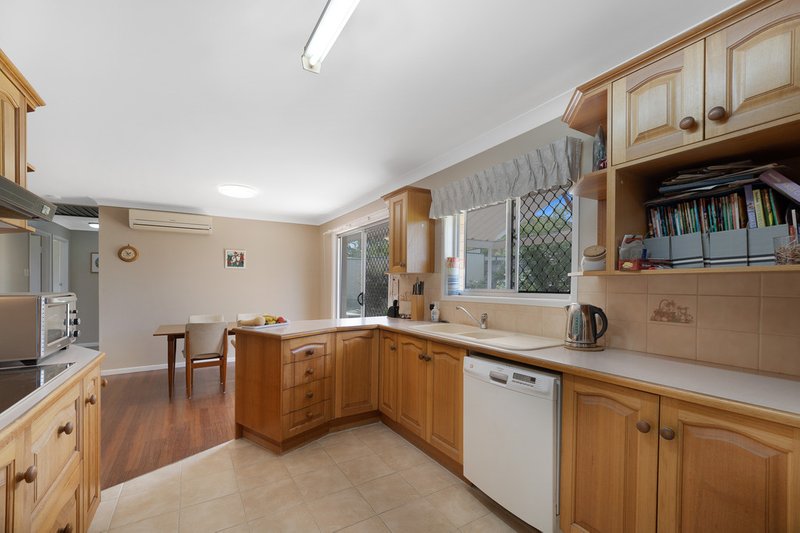 Photo - 16 Tandara Street, Rochedale South QLD 4123 - Image 8