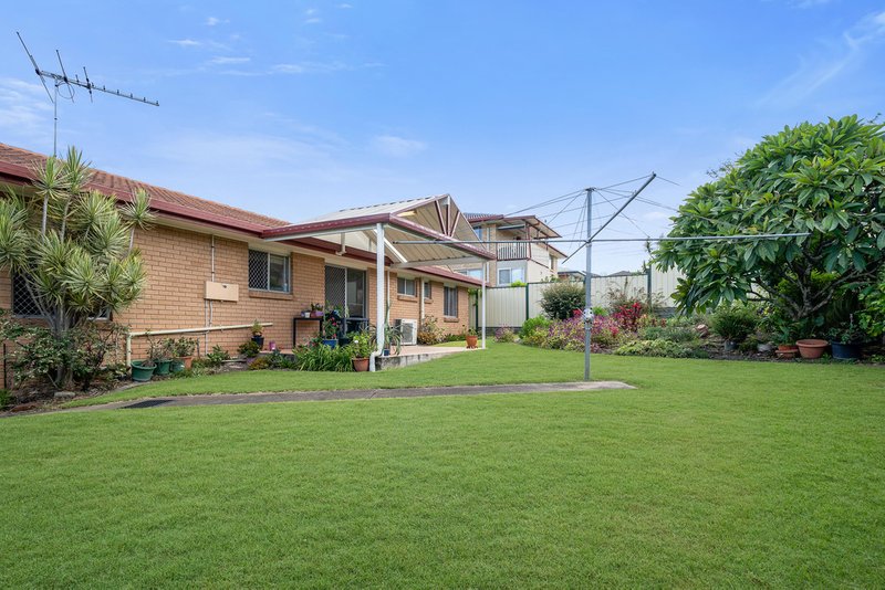 Photo - 16 Tandara Street, Rochedale South QLD 4123 - Image 16