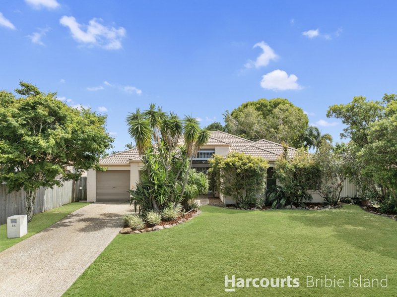 Photo - 16 Tasman Crt , Banksia Beach QLD 4507 - Image 2