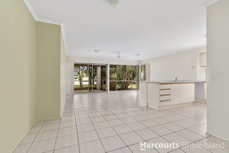 Photo - 16 Tasman Crt , Banksia Beach QLD 4507 - Image 7