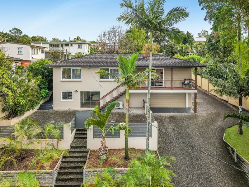 Photo - 16 Tasman Street, Stafford Heights QLD 4053 - Image 2
