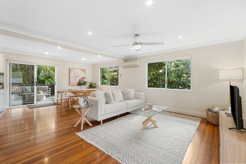 Photo - 16 Tasman Street, Stafford Heights QLD 4053 - Image 10