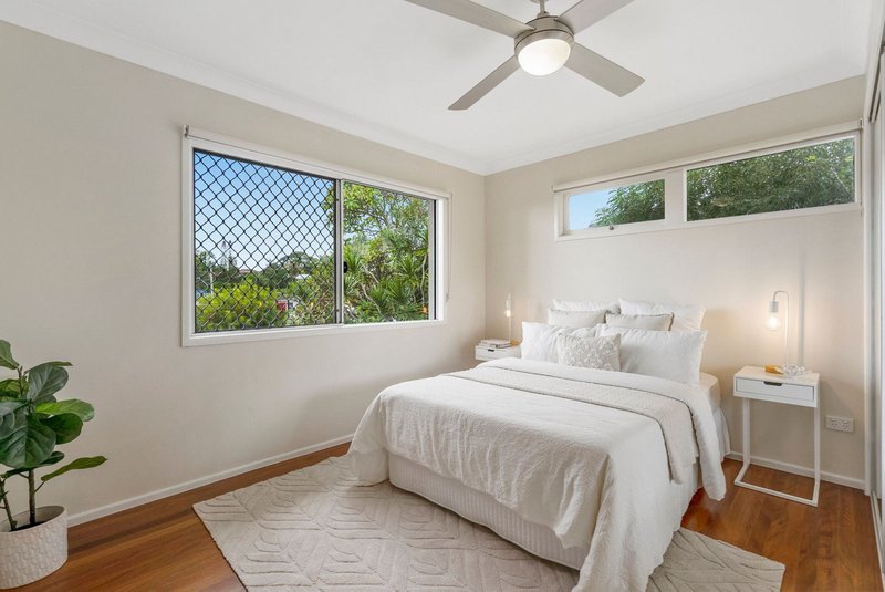 Photo - 16 Tasman Street, Stafford Heights QLD 4053 - Image 18