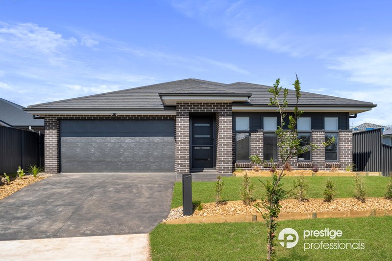 Photo - 16 Teale Circuit, Tahmoor NSW 2573 - Image 1