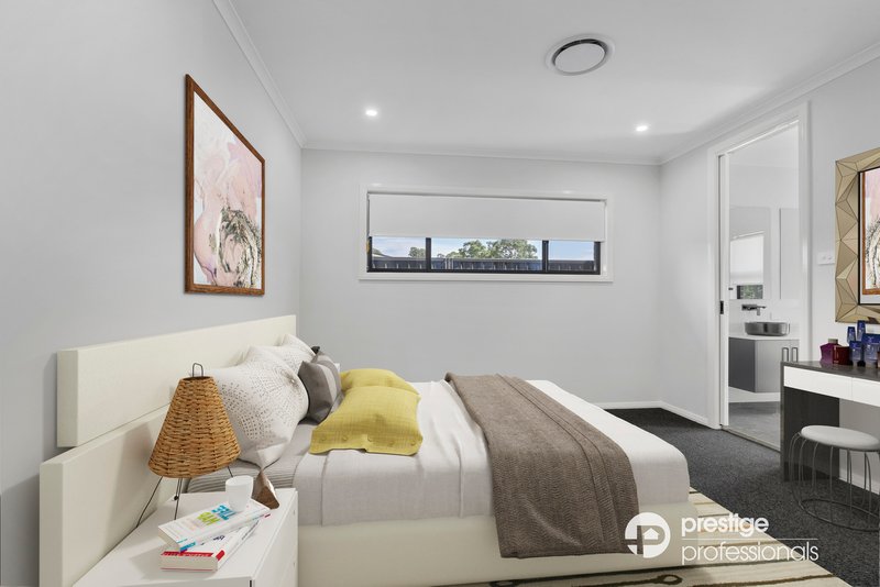 Photo - 16 Teale Circuit, Tahmoor NSW 2573 - Image 6