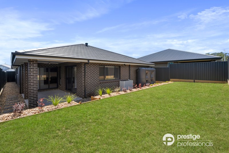 Photo - 16 Teale Circuit, Tahmoor NSW 2573 - Image 10