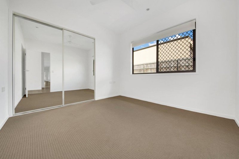 Photo - 16 Telopea Place, New Auckland QLD 4680 - Image 11