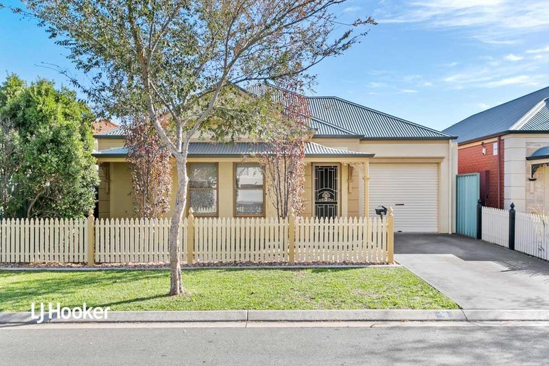 16 Templeton Street, Mawson Lakes SA 5095