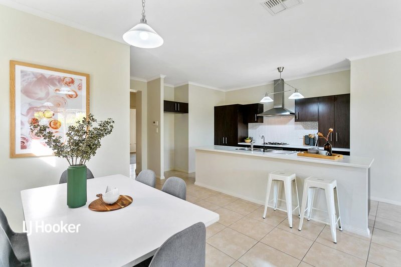 Photo - 16 Templeton Street, Mawson Lakes SA 5095 - Image 5