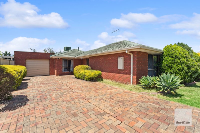 16 Tennyson Drive, Delahey VIC 3037