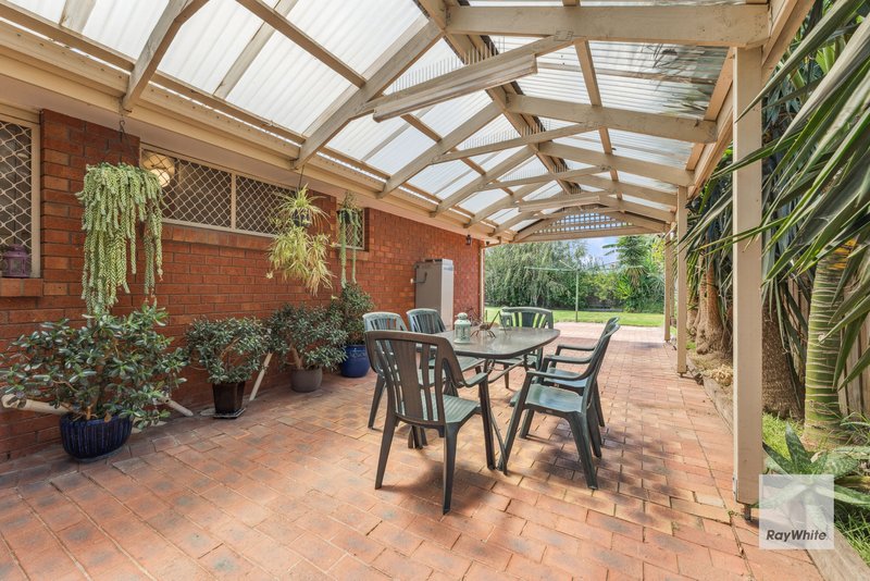 Photo - 16 Tennyson Drive, Delahey VIC 3037 - Image 12