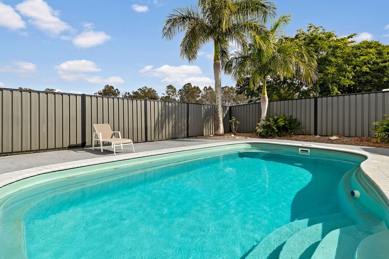 Photo - 16 Terrier Court, Redland Bay QLD 4165 - Image 10