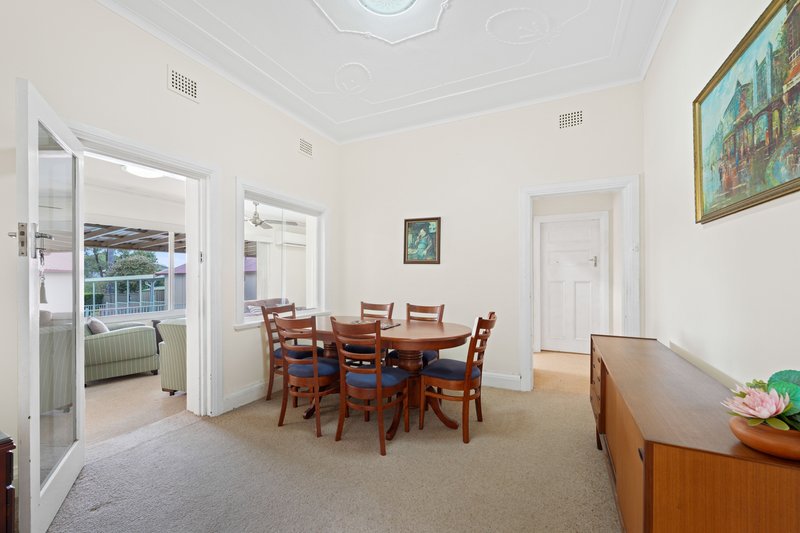 Photo - 16 The Drive, Concord West NSW 2138 - Image 4