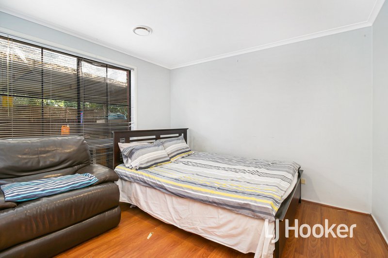 Photo - 16 The Ridge, Hampton Park VIC 3976 - Image 2