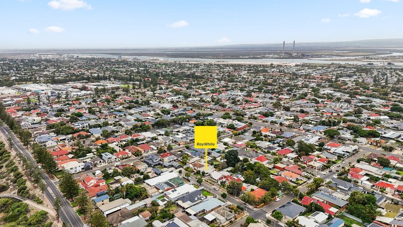 Photo - 16 The Strand , Largs North SA 5016 - Image 6