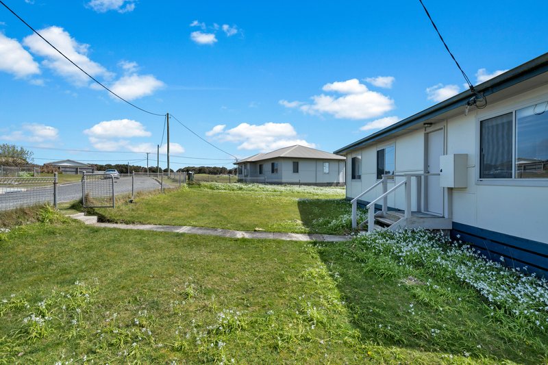 Photo - 16 Ti-Tree Drive, Grassy TAS 7256 - Image 8