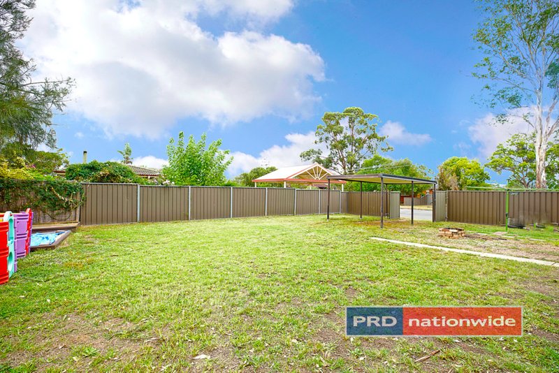 Photo - 16 Timgalen Avenue, South Penrith NSW 2750 - Image 4