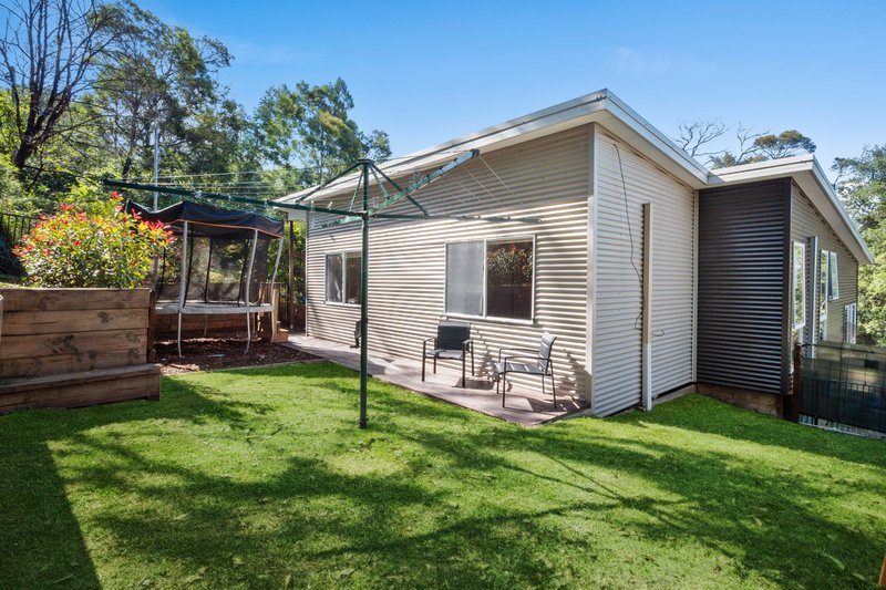 Photo - 16 Tomah Street, Kurrajong Heights NSW 2758 - Image 9