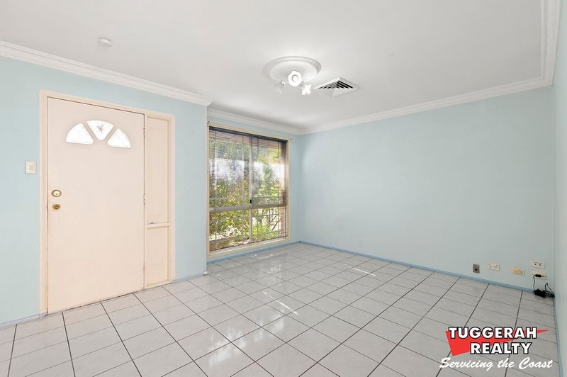 Photo - 16 Tonkiss Street, Tuggerah NSW 2259 - Image 4