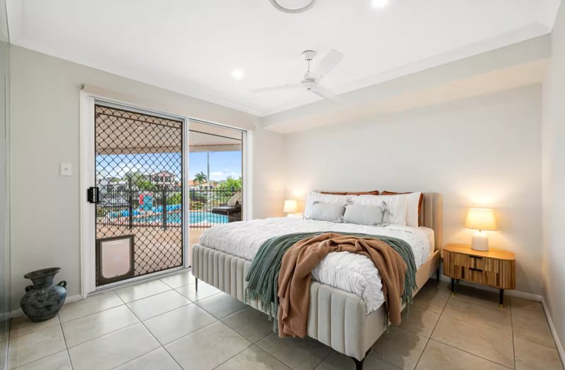 Photo - 16 Topsail Circuit, Banksia Beach QLD 4507 - Image 10