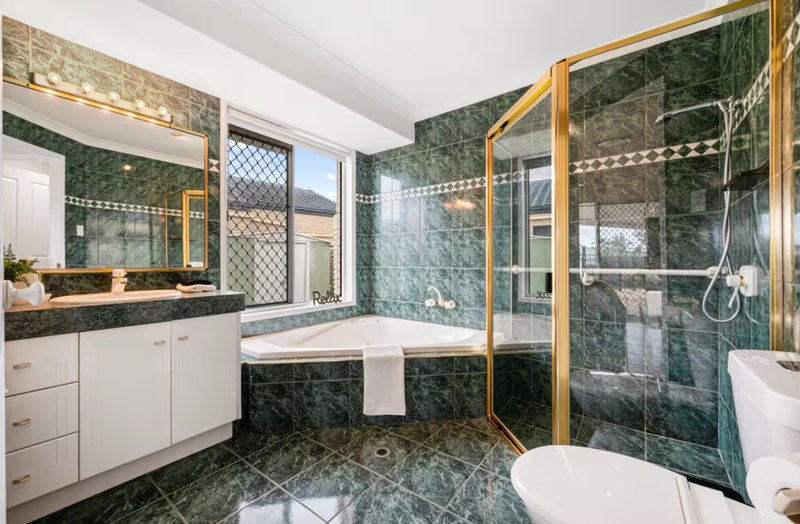 Photo - 16 Topsail Circuit, Banksia Beach QLD 4507 - Image 14