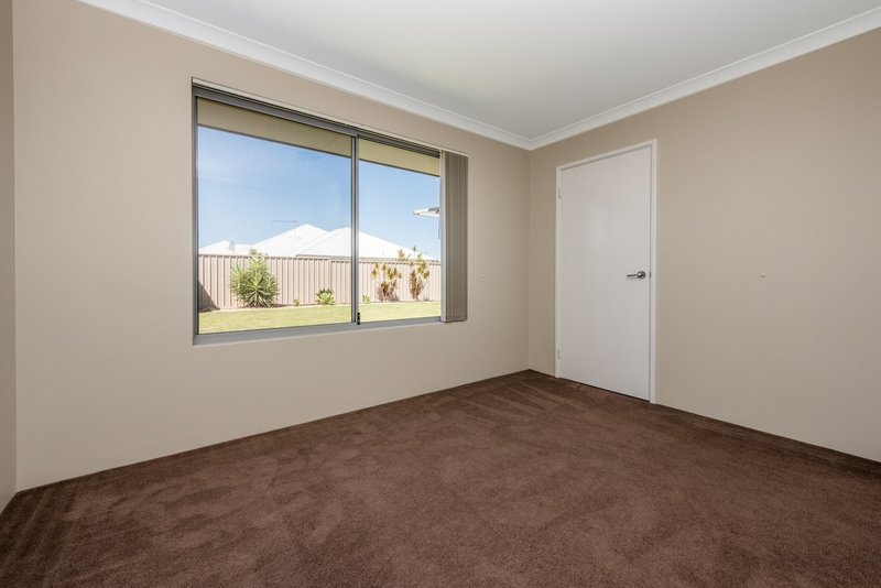 Photo - 16 Topsail Street, Drummond Cove WA 6532 - Image 9