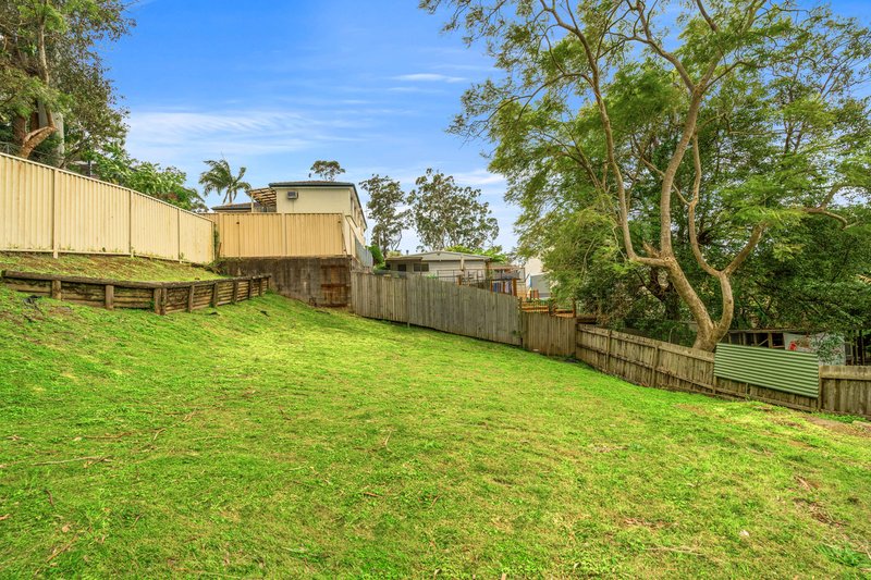 Photo - 16 Trade Winds Avenue, Terrigal NSW 2260 - Image 9