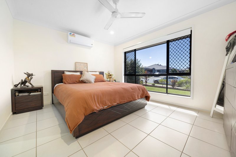 Photo - 16 Trailblazer Drive, Flagstone QLD 4280 - Image 9