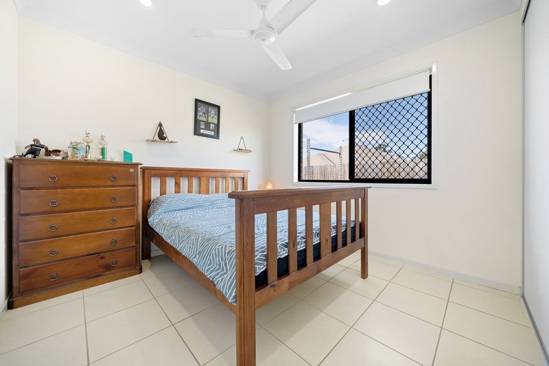 Photo - 16 Trailblazer Drive, Flagstone QLD 4280 - Image 11