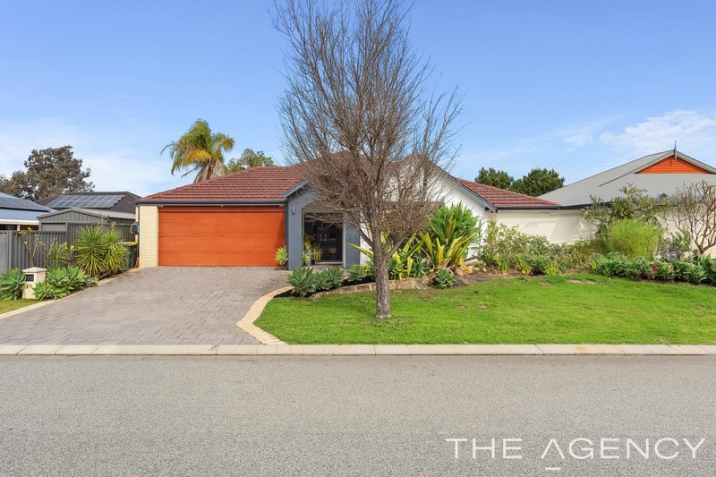 16 Travers Way, Aveley WA 6069