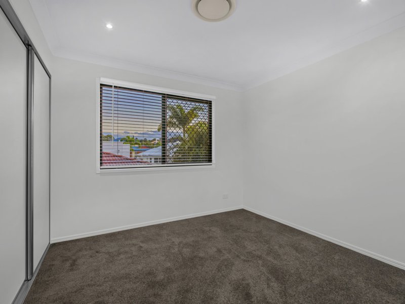 Photo - 16 Travorten Drive, Bridgeman Downs QLD 4035 - Image 13