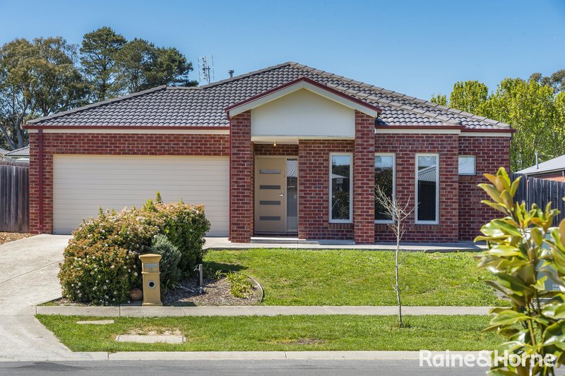 Photo - 16 Tree Change Way, Woodend VIC 3442 - Image 1