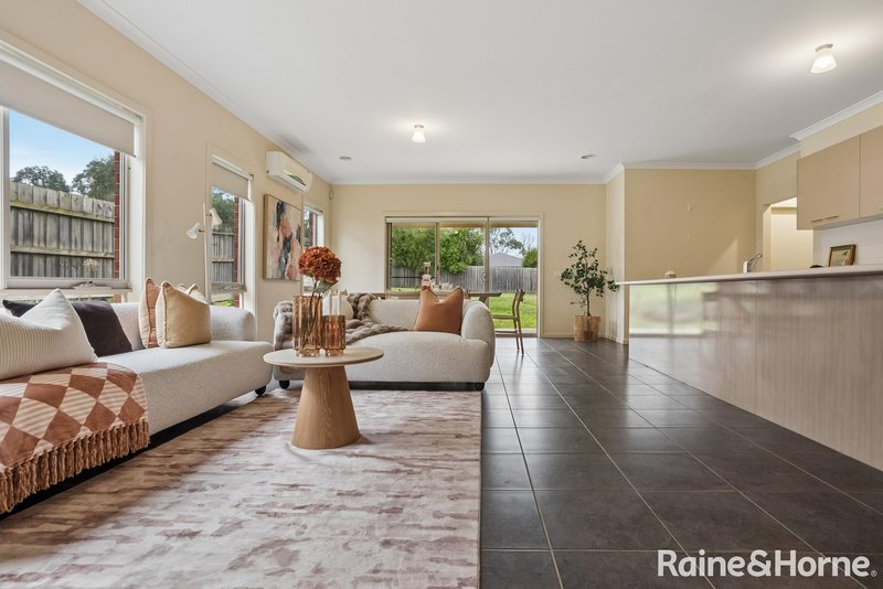 Photo - 16 Tree Change Way, Woodend VIC 3442 - Image 5