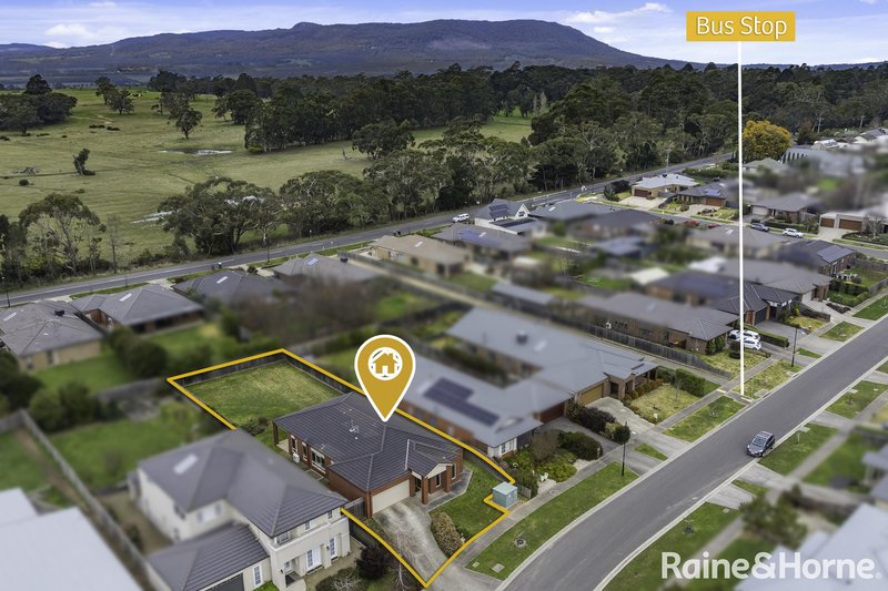 Photo - 16 Tree Change Way, Woodend VIC 3442 - Image 21