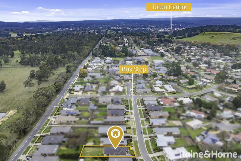 Photo - 16 Tree Change Way, Woodend VIC 3442 - Image 22