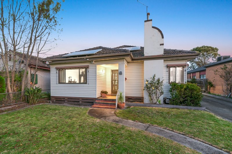 Photo - 16 Treesbank Avenue, Springvale VIC 3171 - Image 8