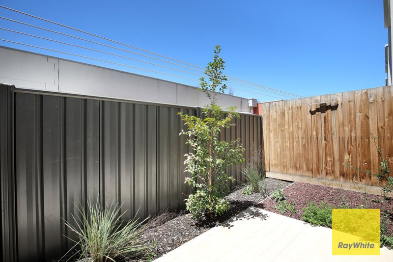 Photo - 16 Tribeca Drive, Point Cook VIC 3030 - Image 10