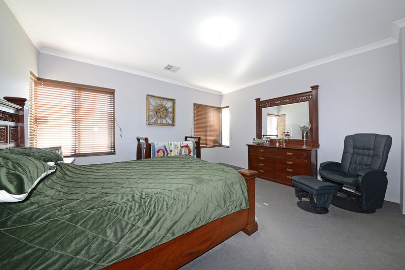 Photo - 16 Triton Road, Jindalee WA 6036 - Image 4