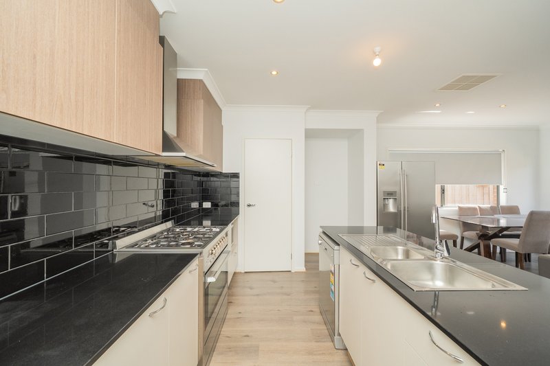 Photo - 16 Trojan Crescent, Clyde North VIC 3978 - Image 3
