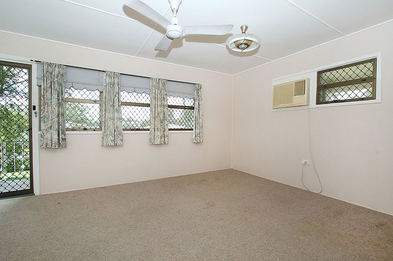 Photo - 16 Trumper Street, East Ipswich QLD 4305 - Image 3