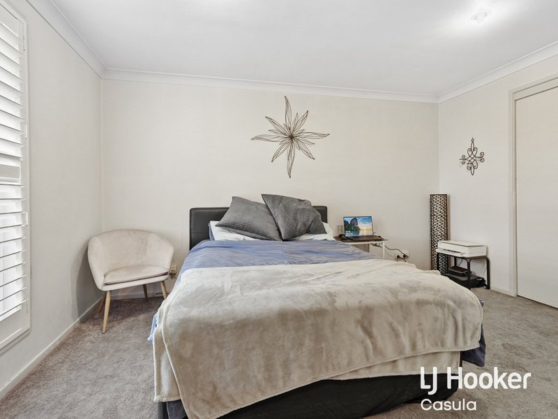 Photo - 16 Tulloch Close, Casula NSW 2170 - Image 6