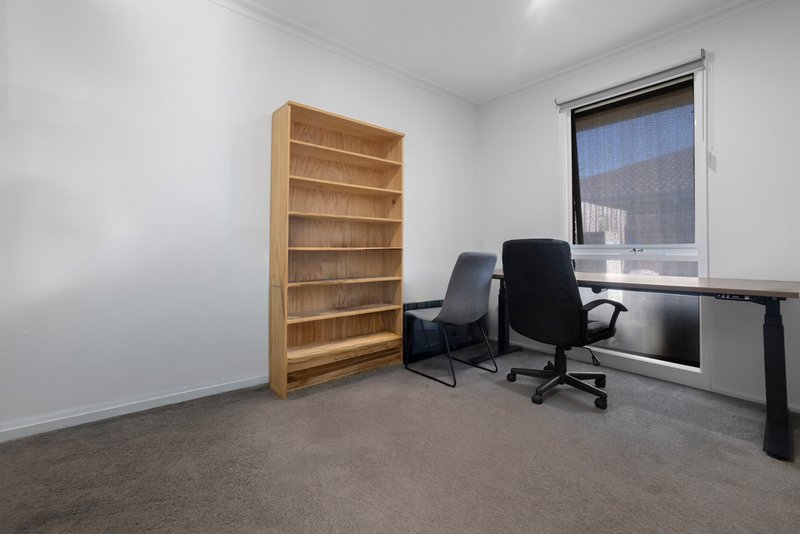 Photo - 1/6 Tulum Court, Frankston VIC 3199 - Image 6