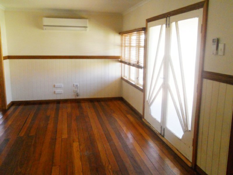 Photo - 16 Twenty First Avenue, Mount Isa QLD 4825 - Image 5