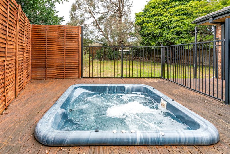 Photo - 16 Tyrone Street, Langwarrin VIC 3910 - Image 9