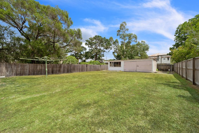 Photo - 16 University Road, Mitchelton QLD 4053 - Image 4