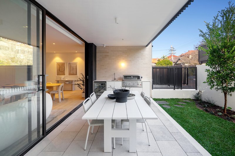 Photo - 16 Upper Gilbert Street, Manly NSW 2095 - Image 5